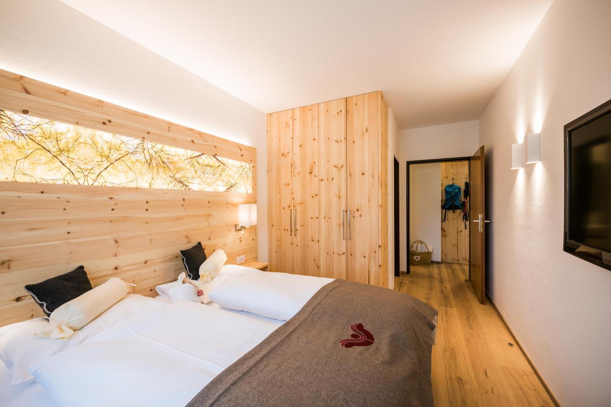 Appartements Drei Zinnen Innichen Zimmer foto