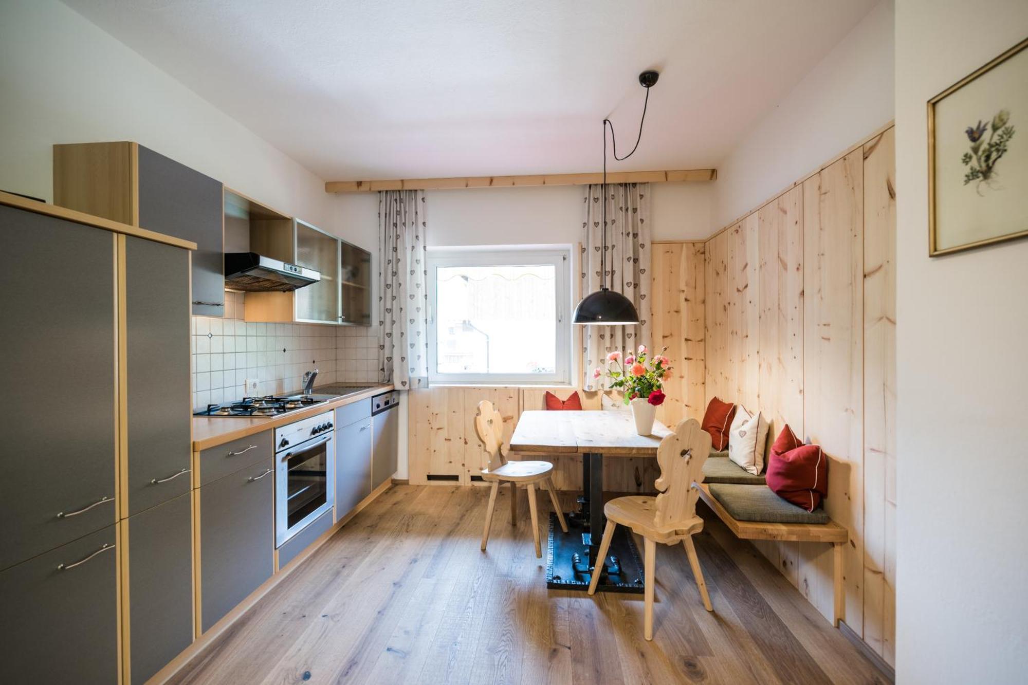Appartements Drei Zinnen Innichen Zimmer foto